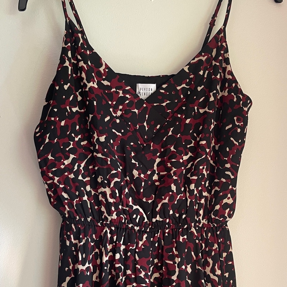 Chic Black and Burgundy Midi Dress